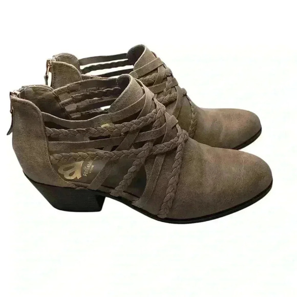 Fergalicious By Fergie 7M Criss Cross Strappy Taupe Bootie Zip Back - Picture 1 of 7